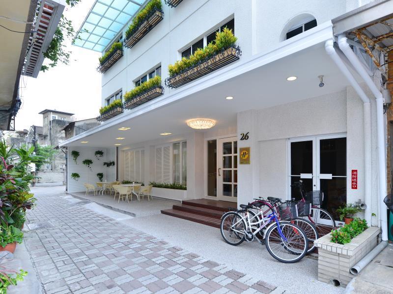 Ing Wang Hotel Tainan Eksteriør billede